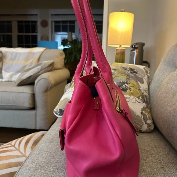 Dooney & Bourke Florentine Leather Pocket Shopper Tote W/ Double Front Pockets - Picture 15 of 16